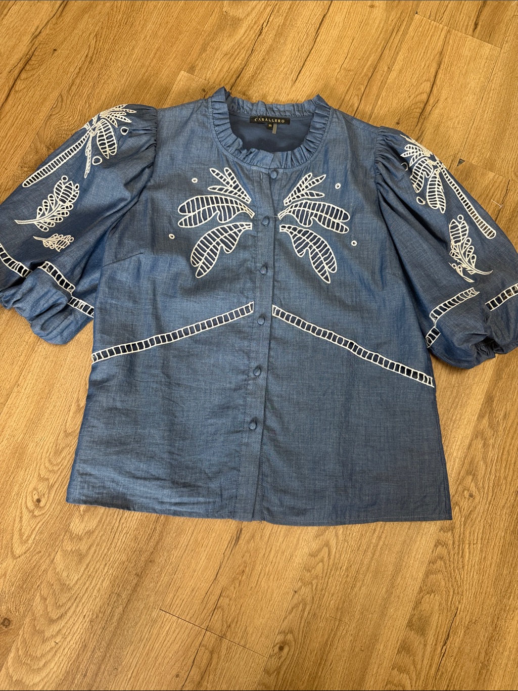 Caballero Veira Palm Button Down Top Size Xs Nwot